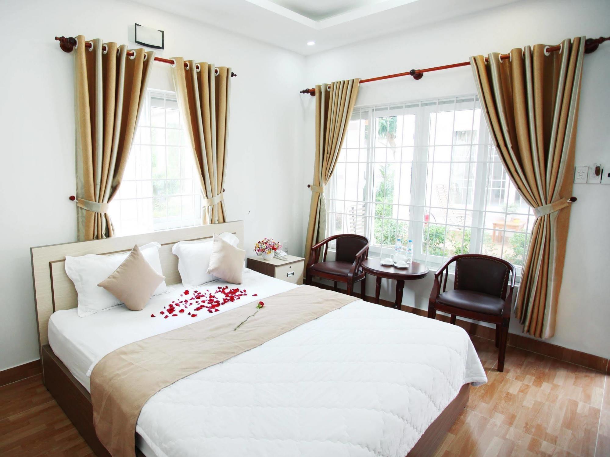 Huynh Gia Bungalow 두옹 동 외부 사진