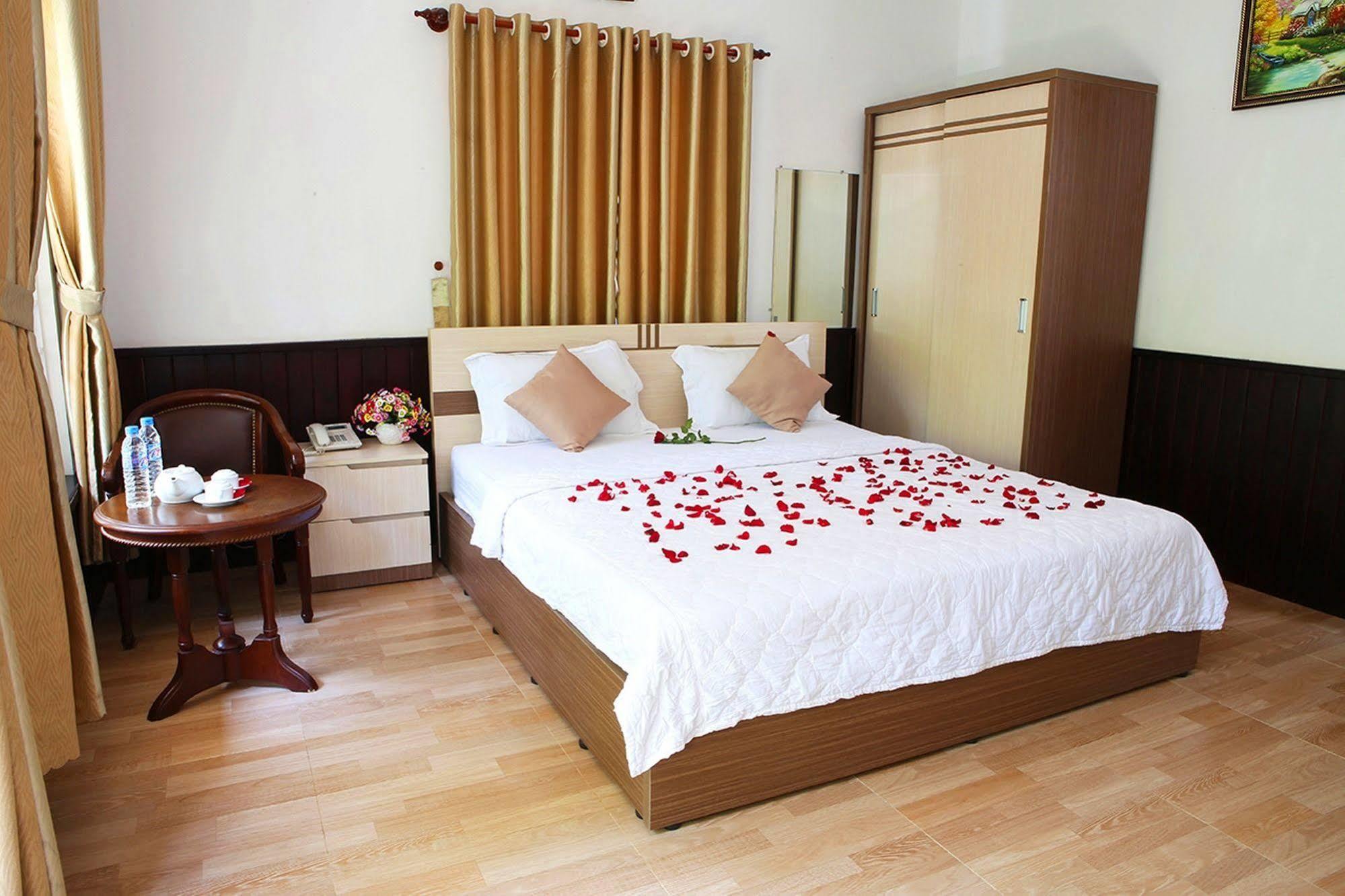 Huynh Gia Bungalow 두옹 동 외부 사진