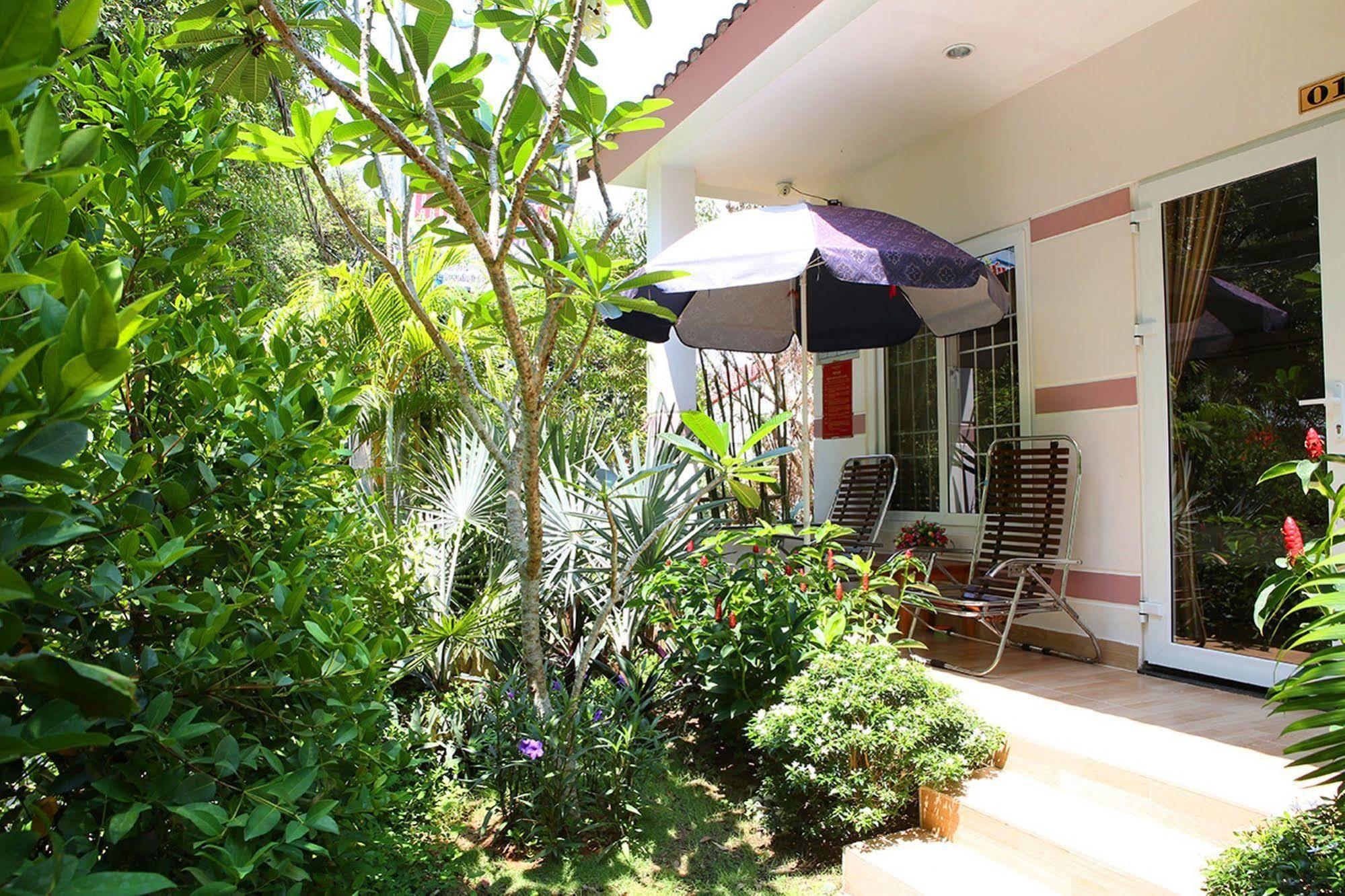 Huynh Gia Bungalow 두옹 동 외부 사진